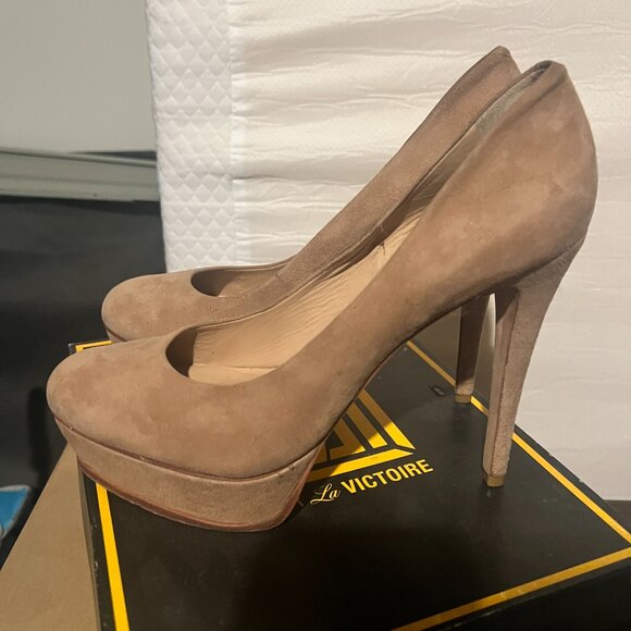 Pour La Victoire Nude Suede Platform Pump Size 11 - Picture 1 of 5